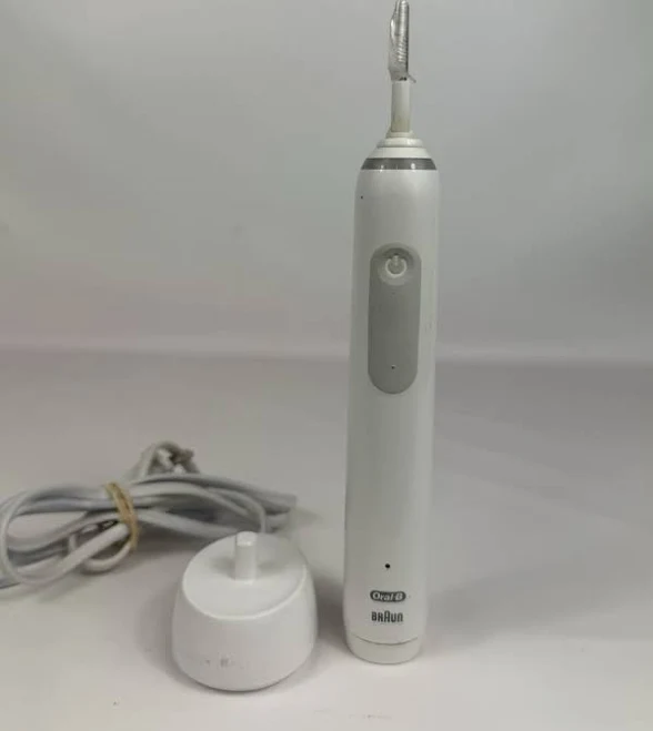 Oral-B Pro 1000 Rechargeable Electric Toothbrush