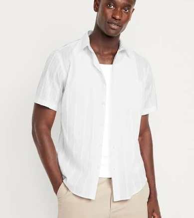 Old Navy Men's Classic Fit Everyday Shirt